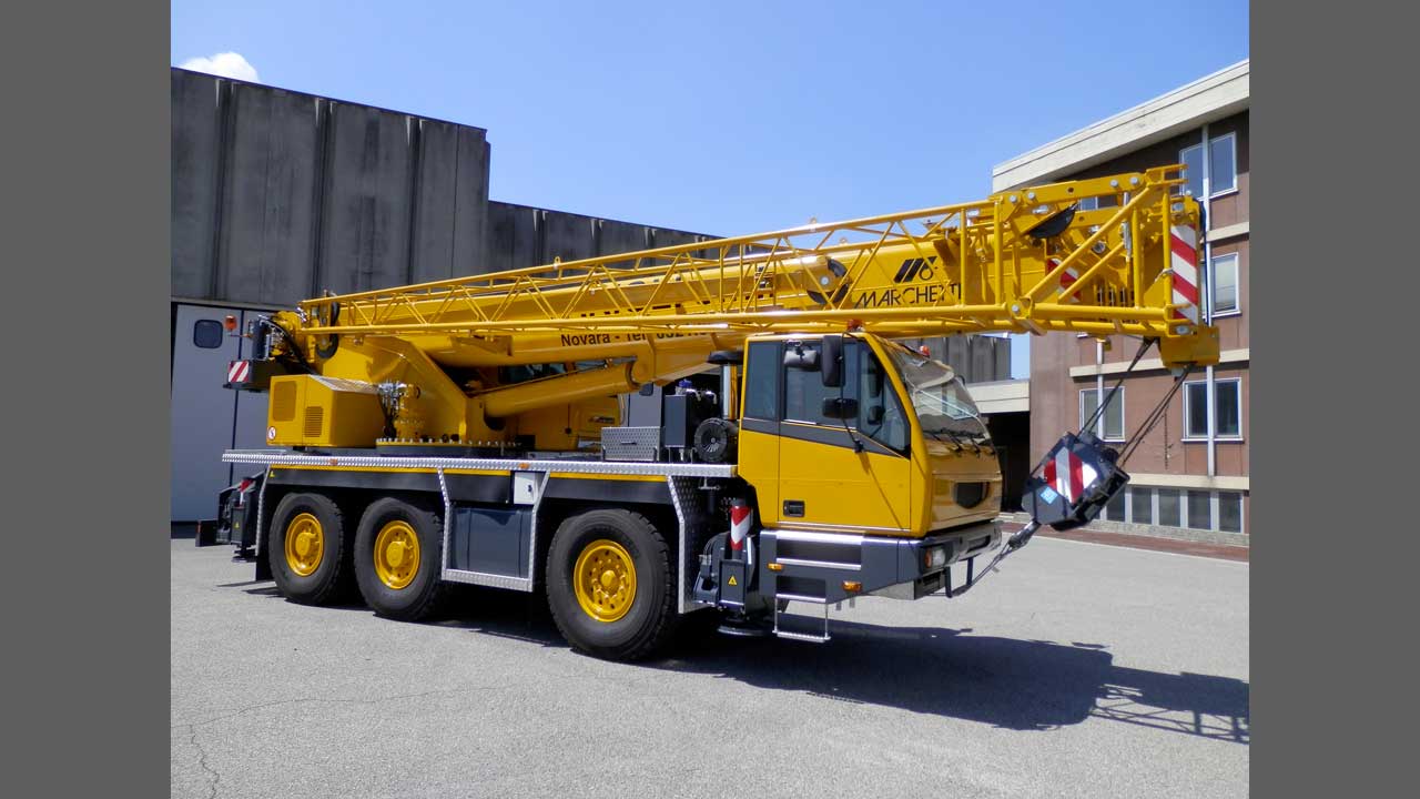 Marchetti Cranes MG 60.3-2  1 Independent + 3 Telescoping Boom sections